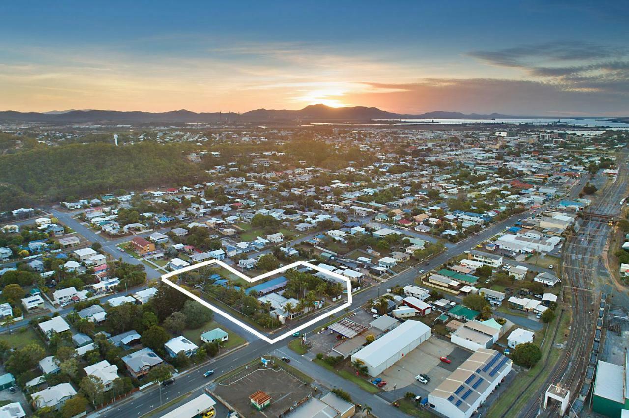 South Gladstone Motel Exterior photo